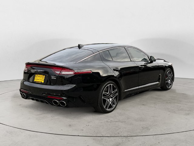 Used 2022 Kia Stinger GT2 AWD/4WD image 5