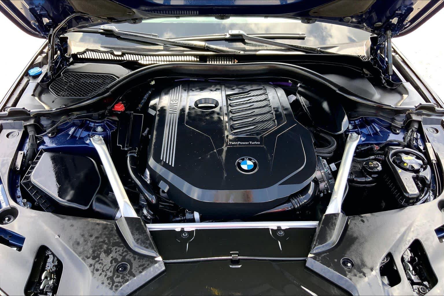 Used 2023 BMW 540i w/ M Sport Package RWD image 31