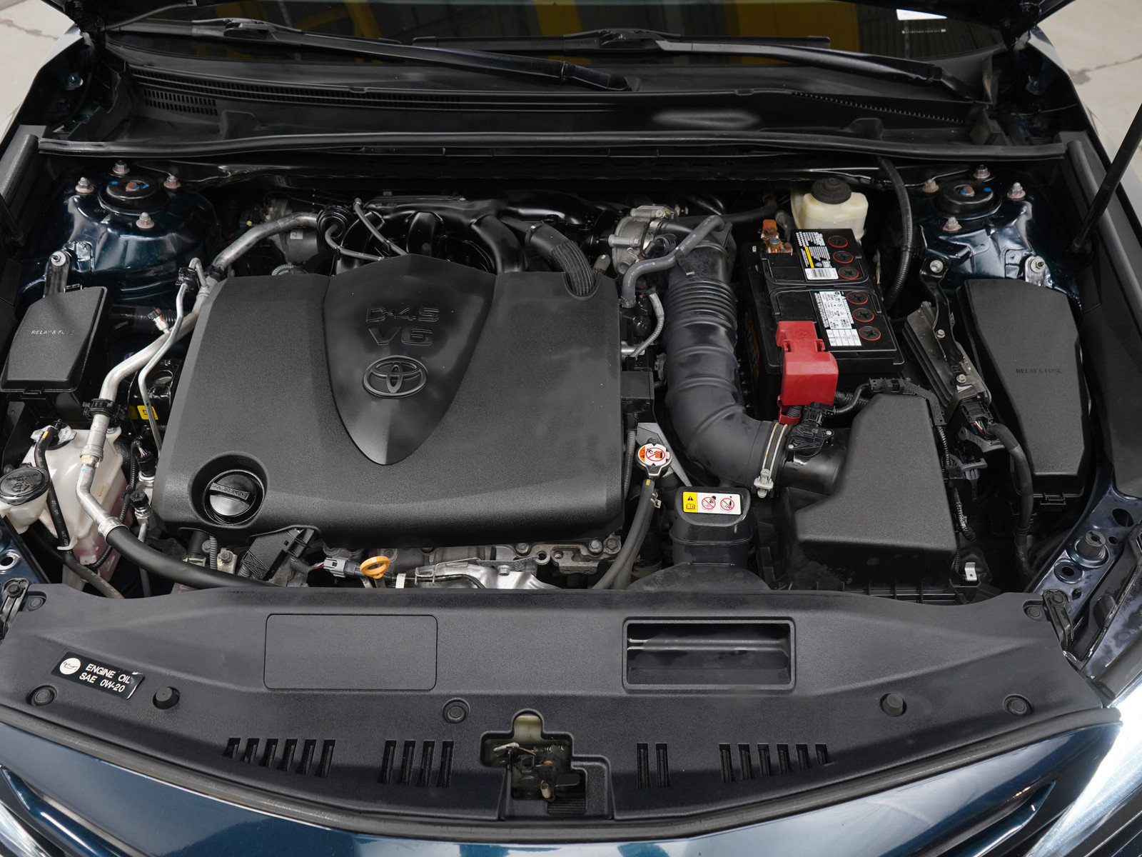 Used 2018 Toyota Camry XSE FWD image 28