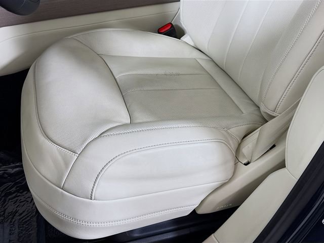 Certified 2025 Land Rover Range Rover Long Wheelbase SE image 22