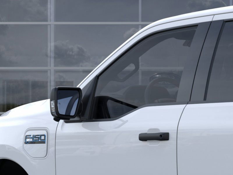 New 2025 Ford F150 Lightning XLT image 42