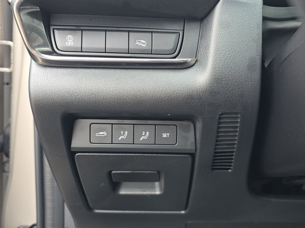 Used 2023 MAZDA CX-30 AWD 2.5 S w/ Premium Package image 30