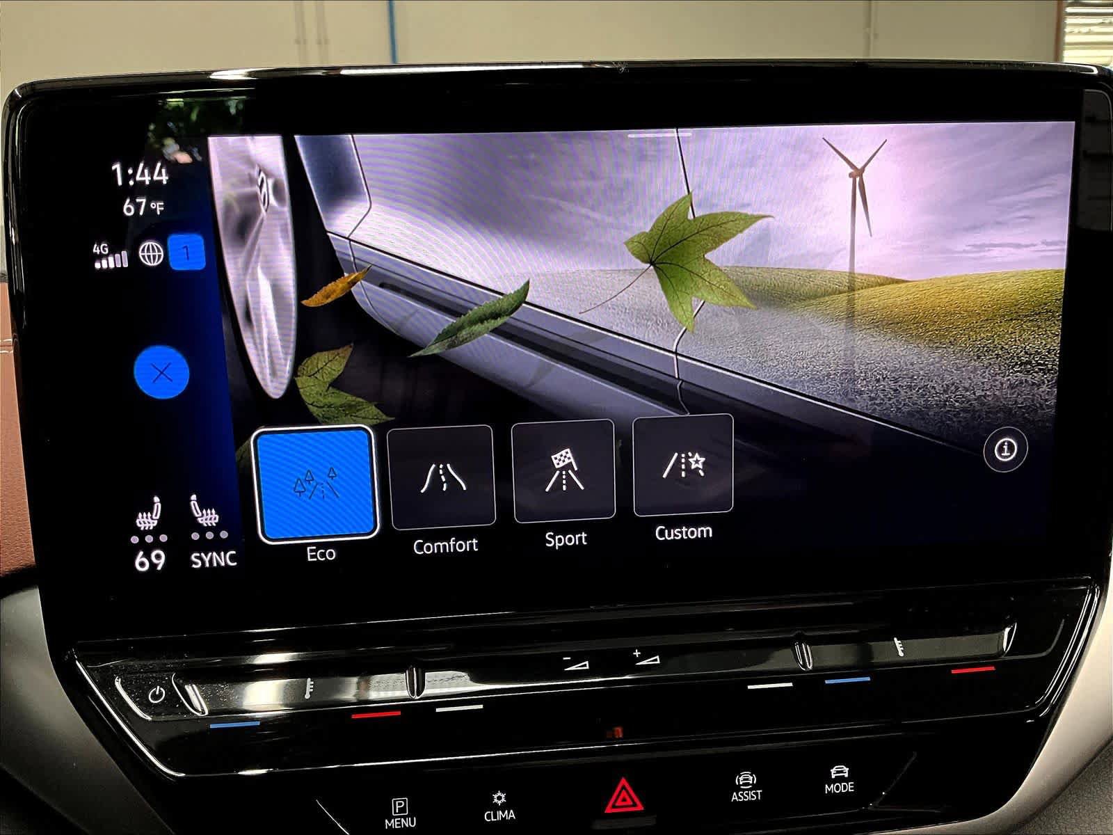 Used 2022 Volkswagen ID.4 Pro S w/ Gradient Package image 39