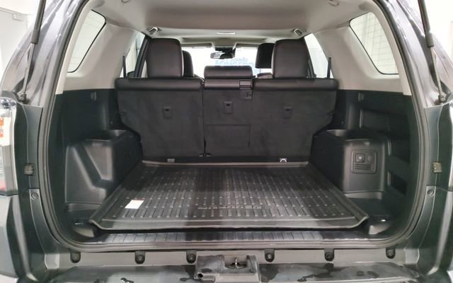 Used 2020 Toyota 4Runner TRD Off-Road Premium w/ Moonroof Package AWD/4WD image 12
