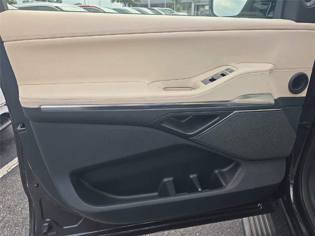 New 2027 Lincoln Navigator Reserve RWD image 13