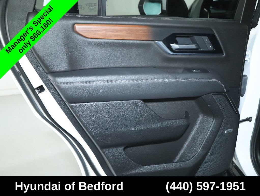 Used 2025 GMC Yukon Denali AWD/4WD image 15