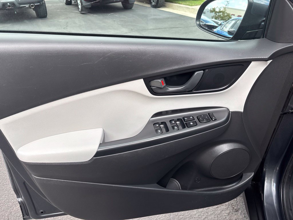 Used 2022 Hyundai Kona SEL FWD image 13