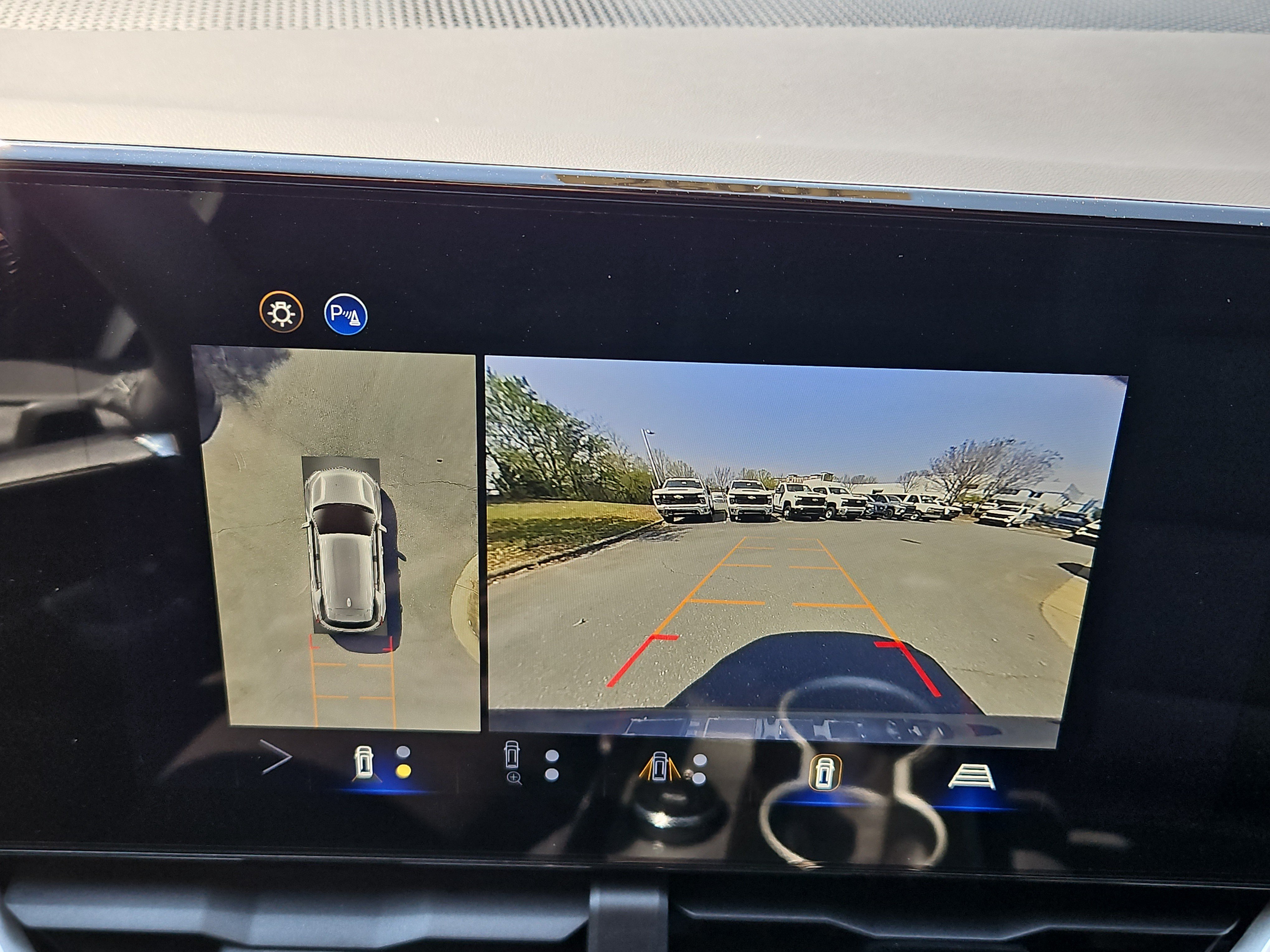 New 2026 Chevrolet Equinox LT w/ Convenience Package II FWD image 19
