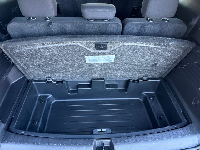 Used 2025 GMC Acadia Elevation FWD image 28