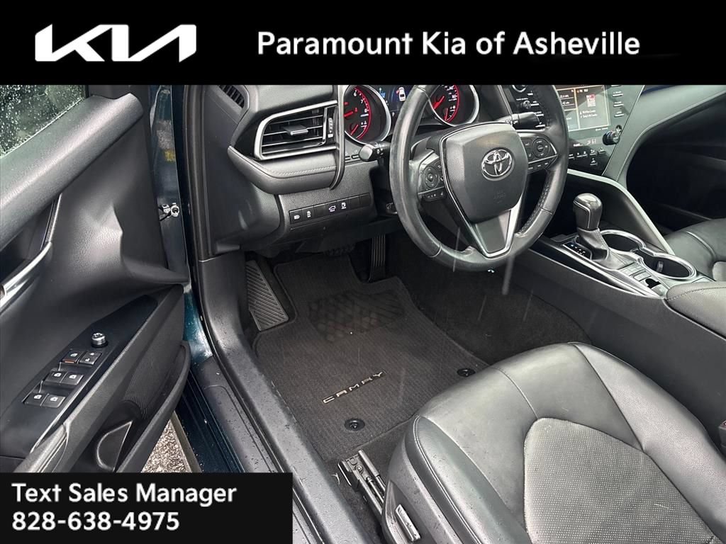 Used 2020 Toyota Camry XSE FWD image 9