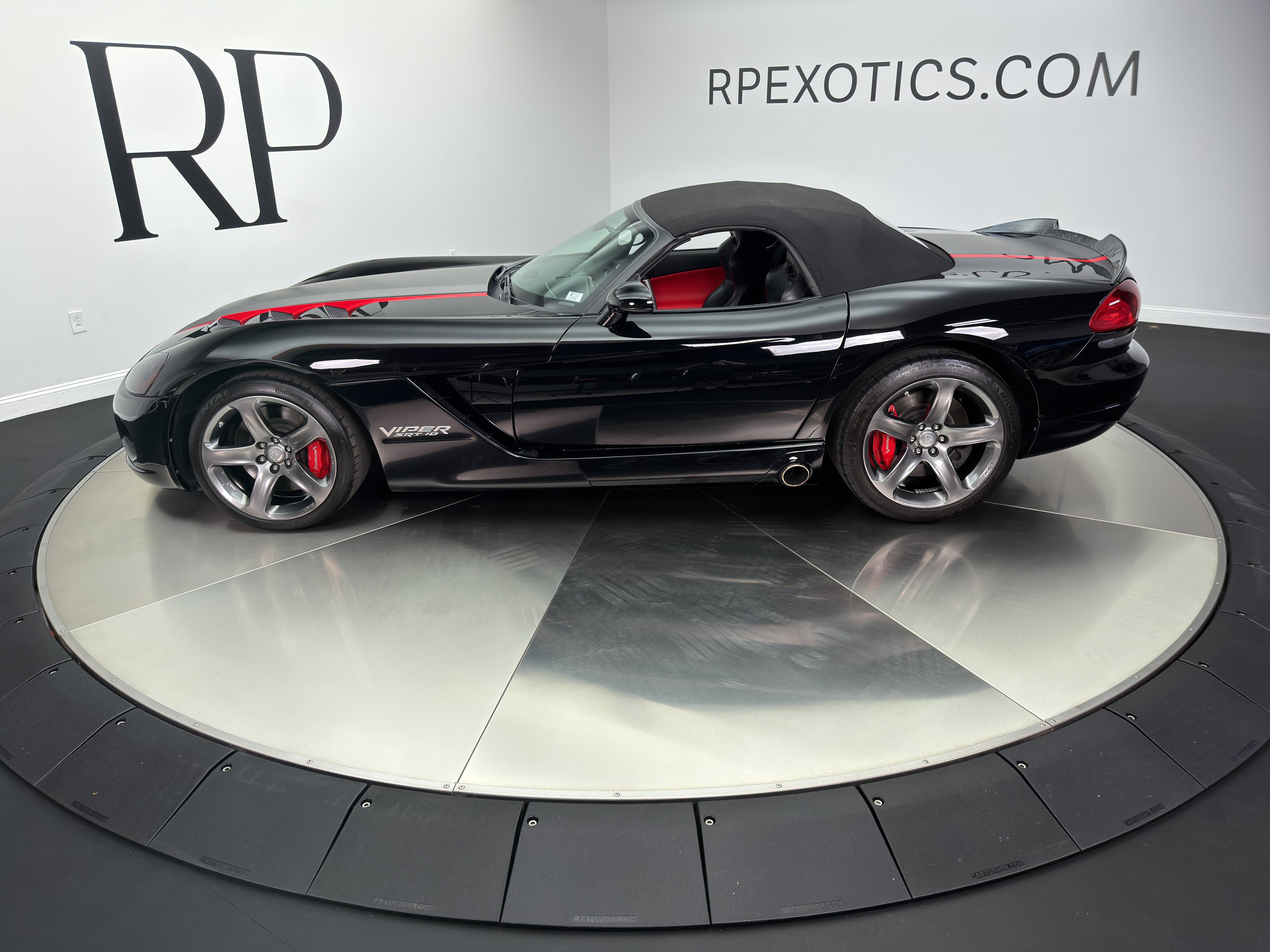 Used 2008 Dodge Viper SRT-10 w/ Protection Group RWD image 12