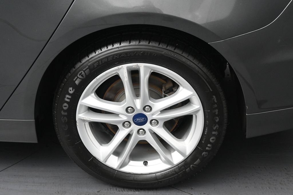 Used 2018 Ford Fusion S FWD image 32