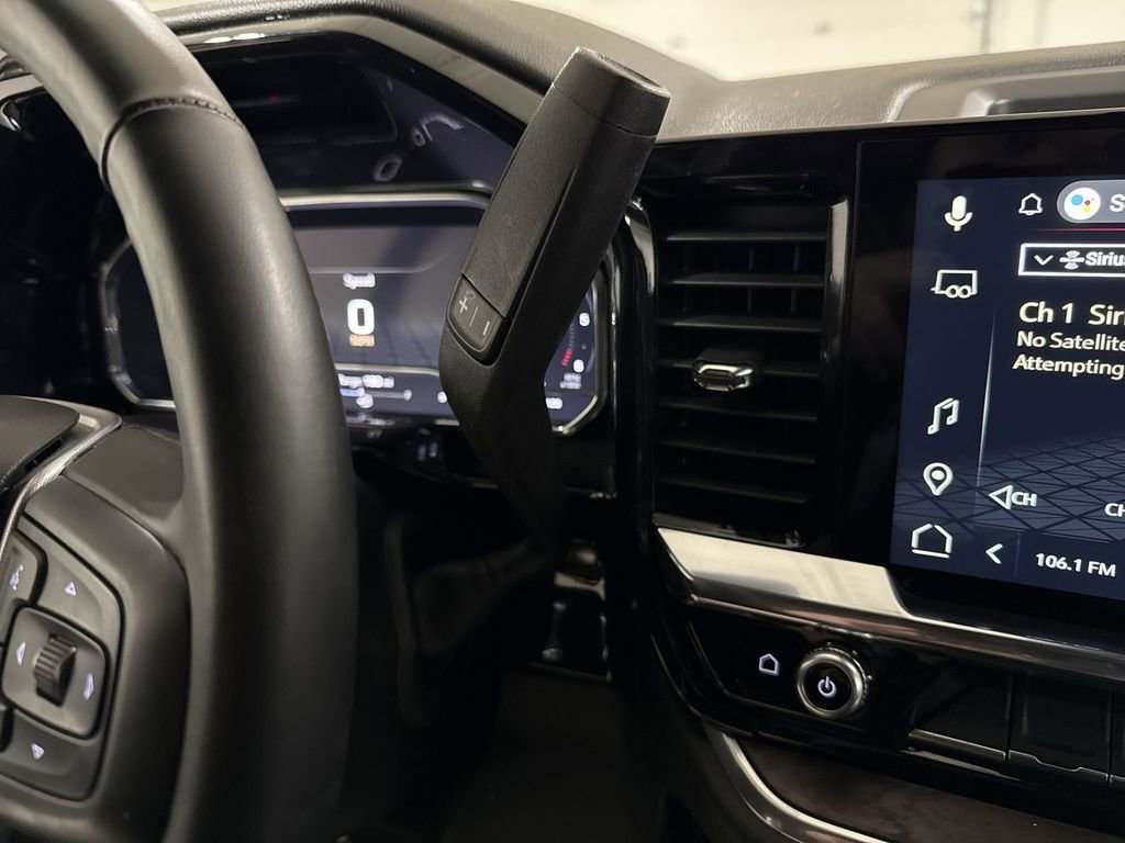 Used 2025 GMC Sierra 1500 SLT image 18