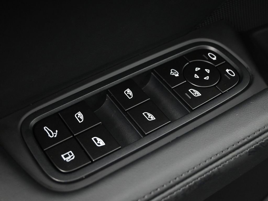 New 2026 Porsche Cayenne E-Hybrid AWD/4WD image 19