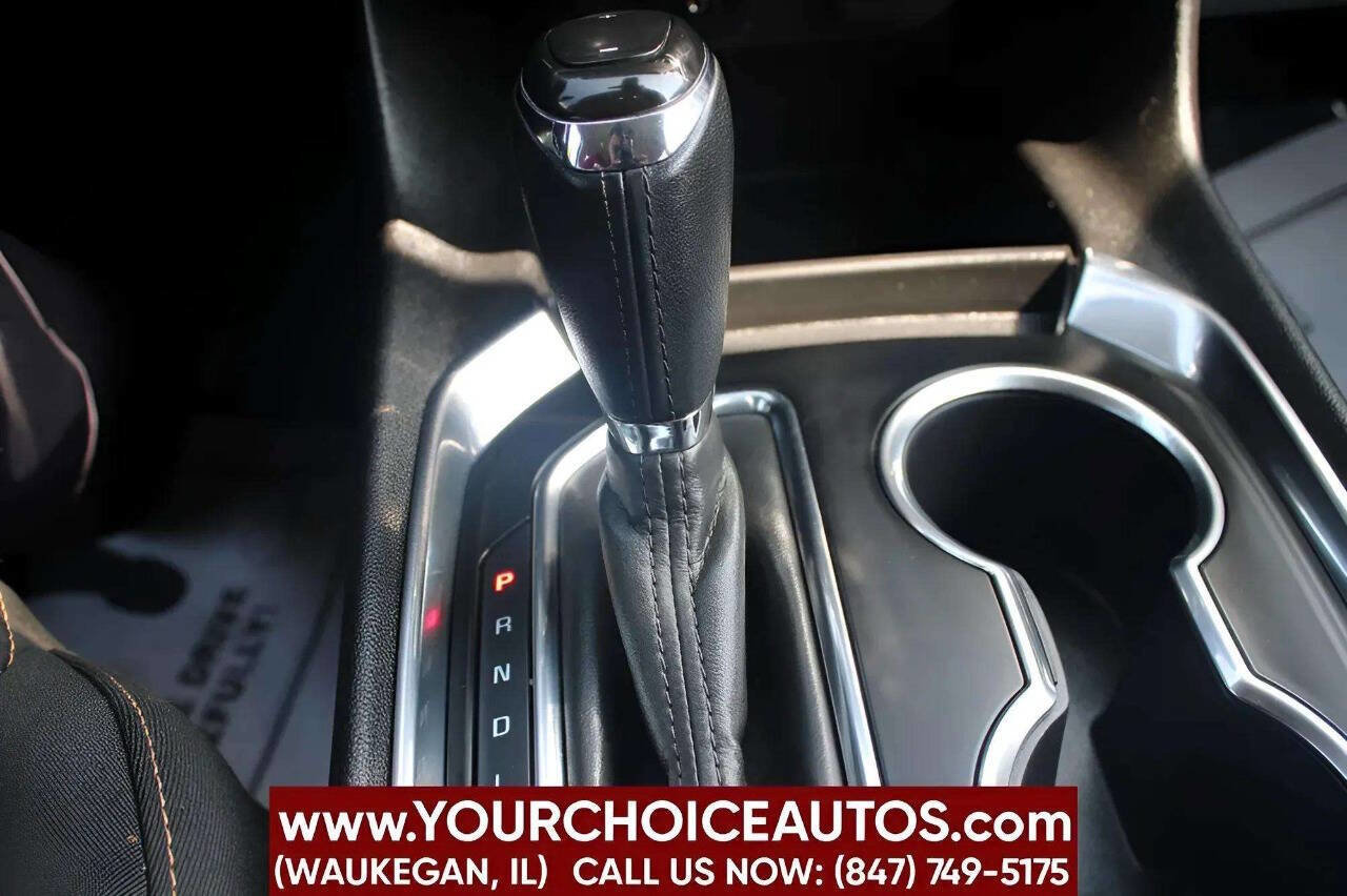 Used 2020 Chevrolet Traverse LT w/ Driver Confidence II Package image 36