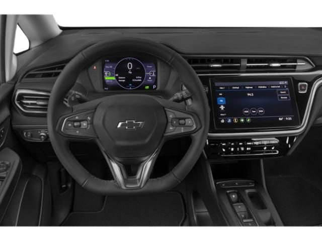 Used 2023 Chevrolet Bolt LT w/ Infotainment Package FWD image 8
