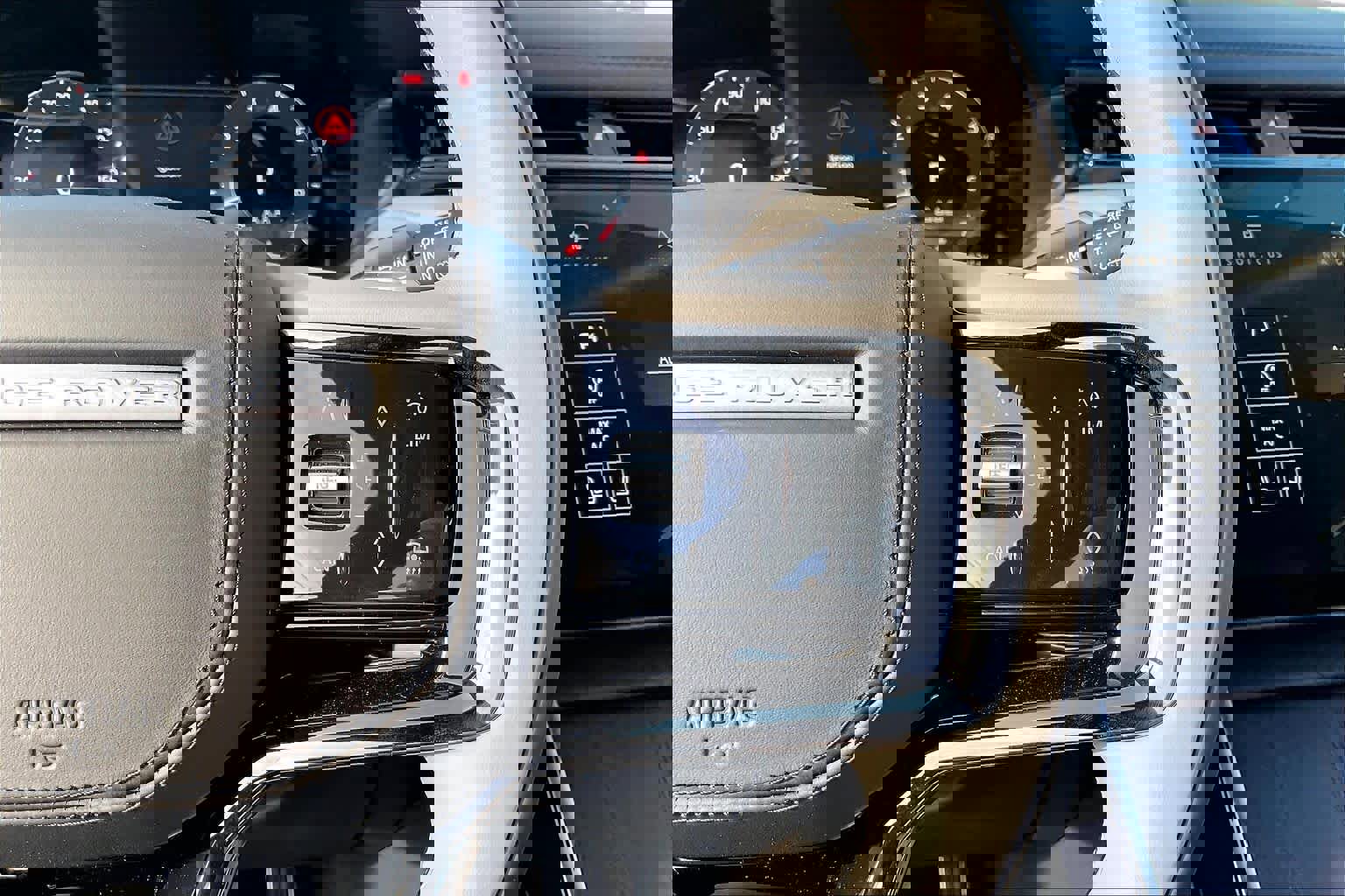 New 2026 Land Rover Range Rover Velar Dynamic SE image 18