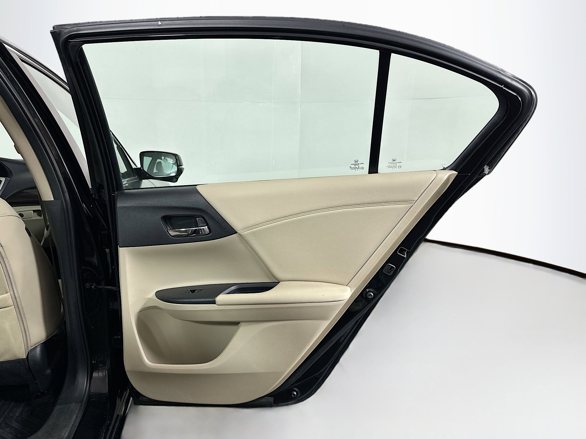 Used 2017 Honda Accord EX-L image 30