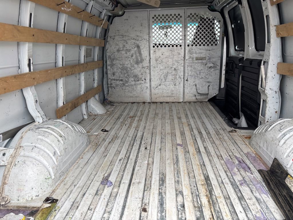 Used 2016 GMC Savana 2500 image 11