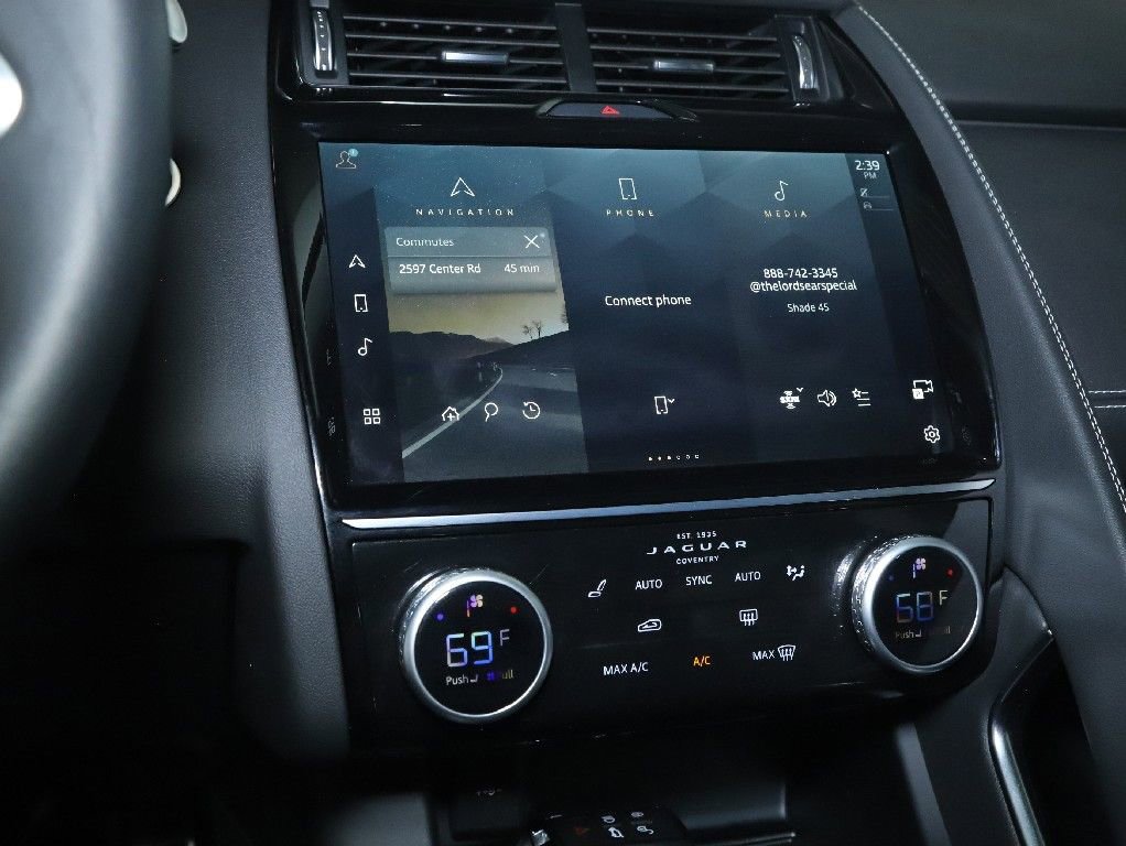 Certified 2024 Jaguar E-PACE R-Dynamic SE image 24