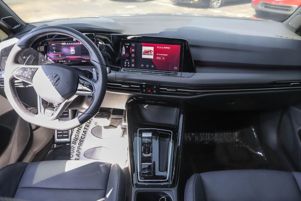 Certified 2024 Volkswagen Golf R image 24