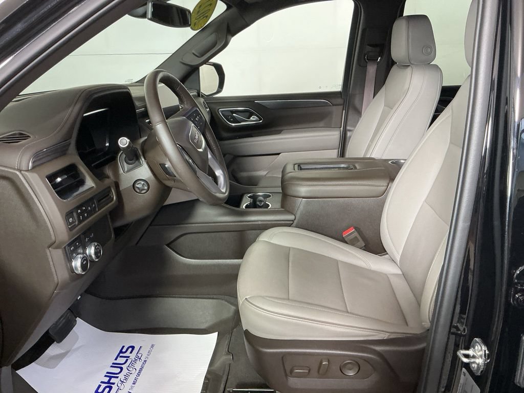 Used 2022 GMC Yukon SLT w/ SLT Luxury Package AWD/4WD image 10