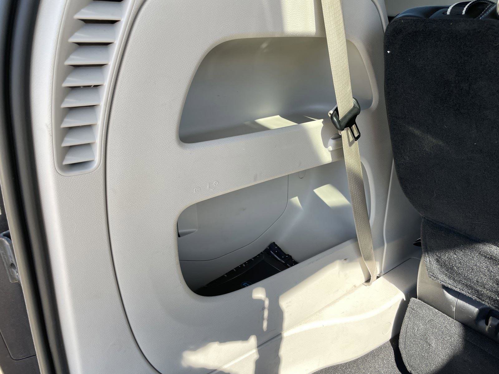 Used 2023 Chrysler Pacifica Touring-L image 46