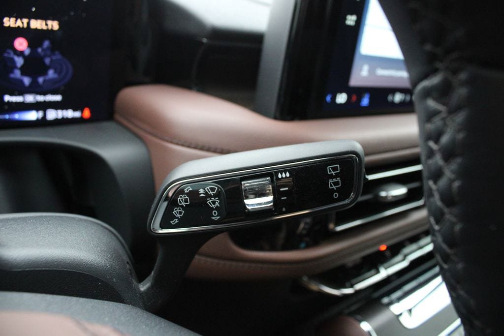 New 2026 Lincoln Aviator Reserve AWD/4WD image 14