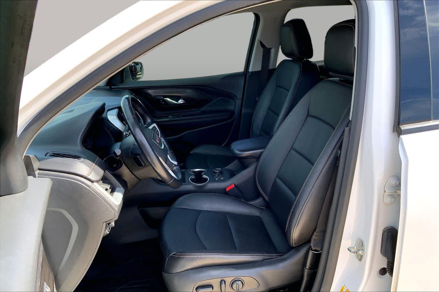 Used 2021 GMC Terrain SLT w/ Elevation Edition FWD image 8