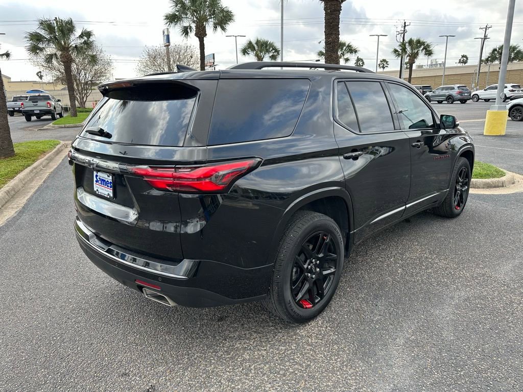 Used 2023 Chevrolet Traverse Premier w/ Redline Edition image 6