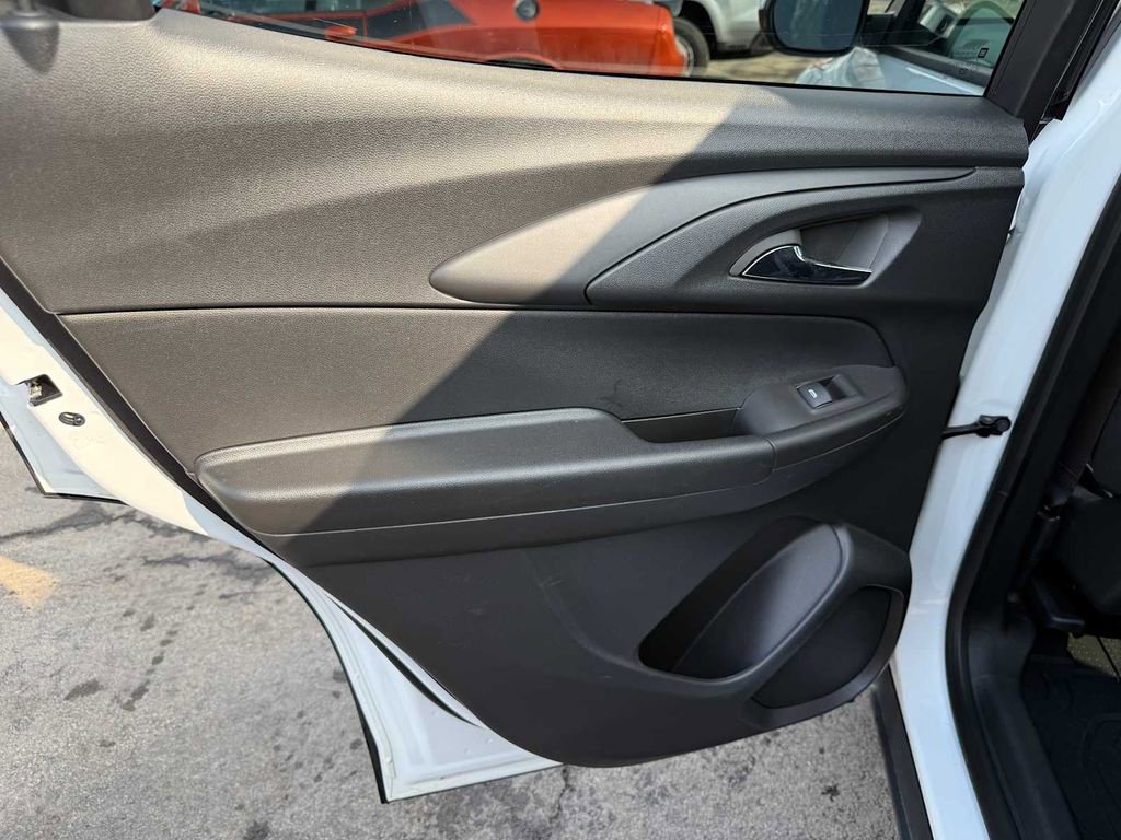 Used 2026 Chevrolet TrailBlazer LT w/ Convenience Package image 19