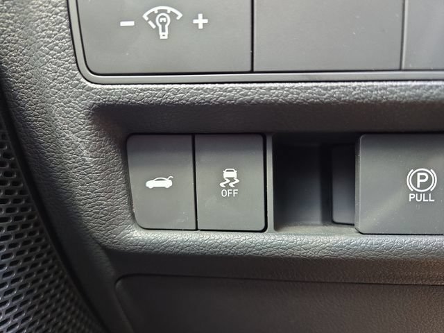 Certified 2022 Hyundai Sonata Limited w/ Preferred Accessory Package FWD image 18