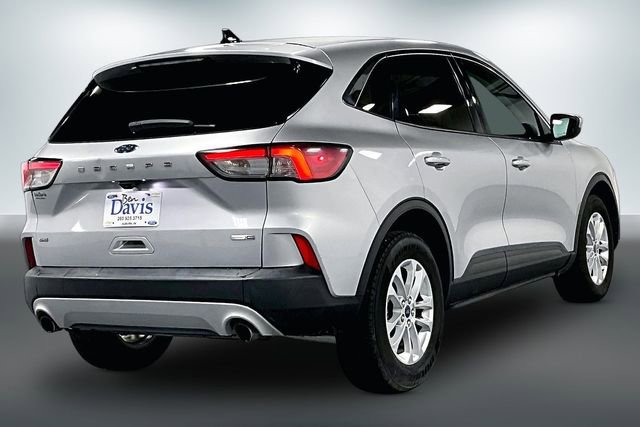 Used 2020 Ford Escape SE image 7