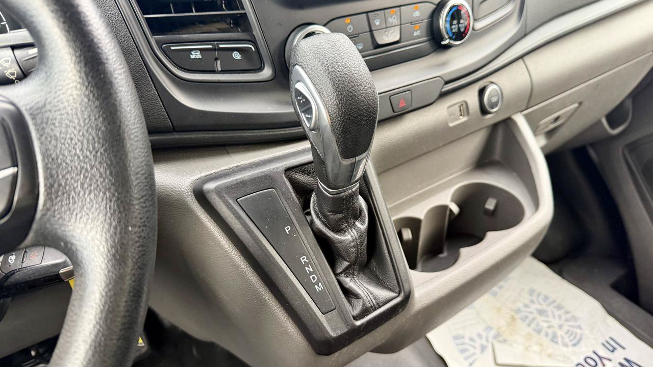 Used 2020 Ford Transit 150 XL RWD image 21