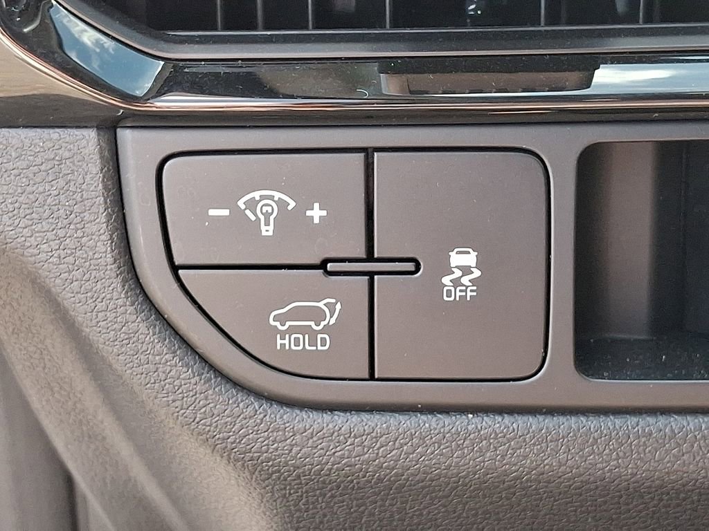 Used 2026 Kia Sportage EX w/ EX Panorama Roof Package image 23