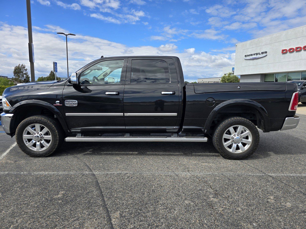 Used 2016 RAM 2500 Longhorn w/ Convenience Group AWD/4WD image 4
