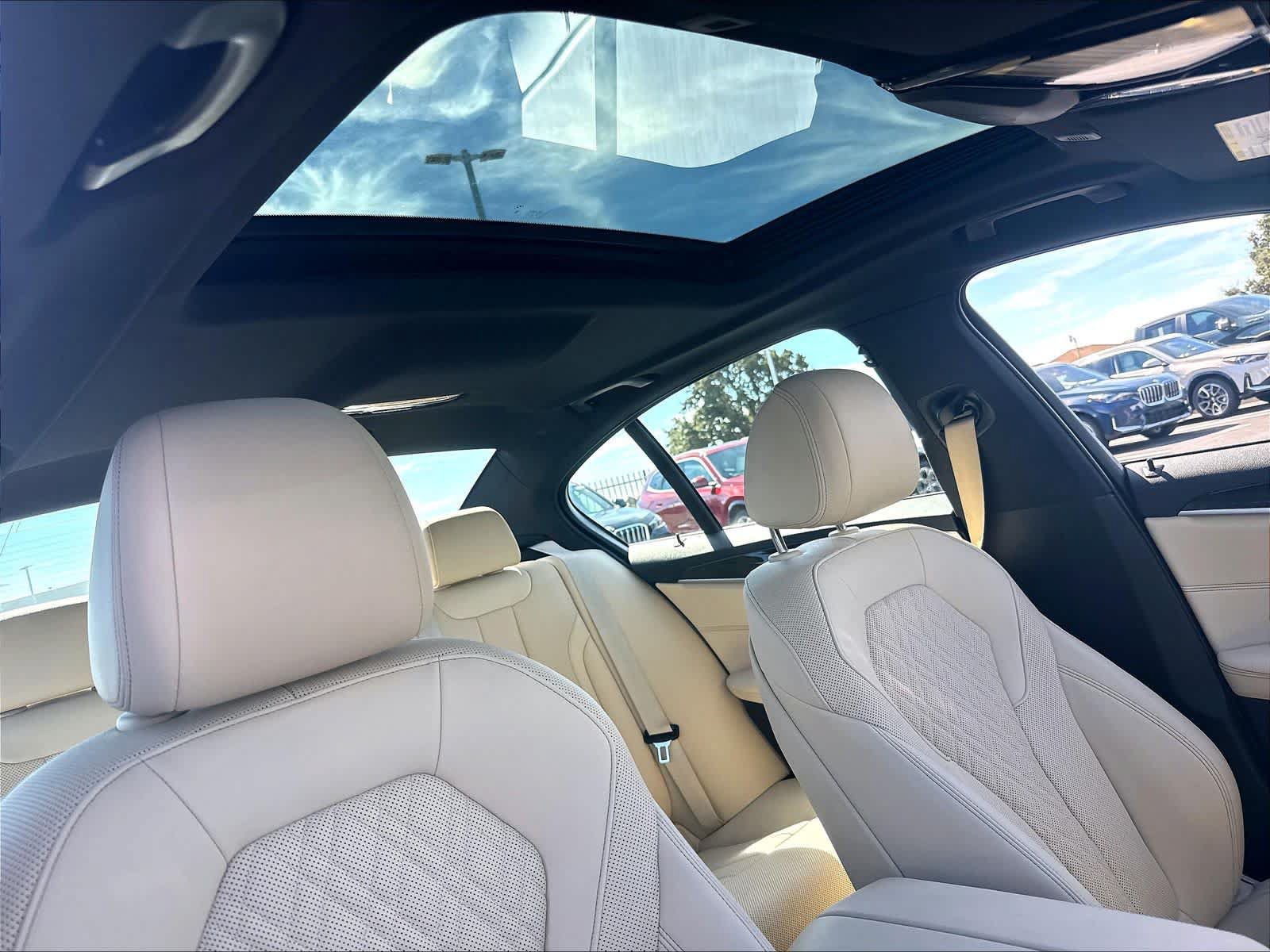 Used 2023 BMW 530e w/ Convenience Package RWD image 30