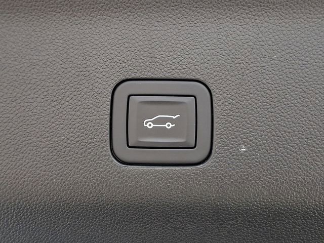 Used 2025 Chevrolet Tahoe High Country AWD/4WD image 30