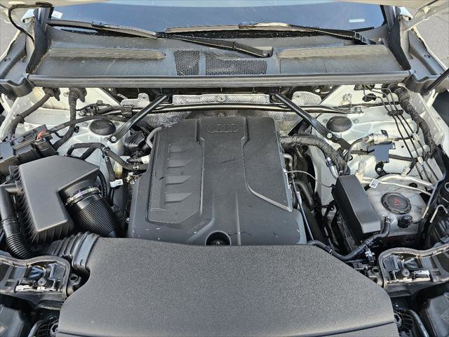 Used 2025 Audi Q5 Premium w/ Convenience Package image 8