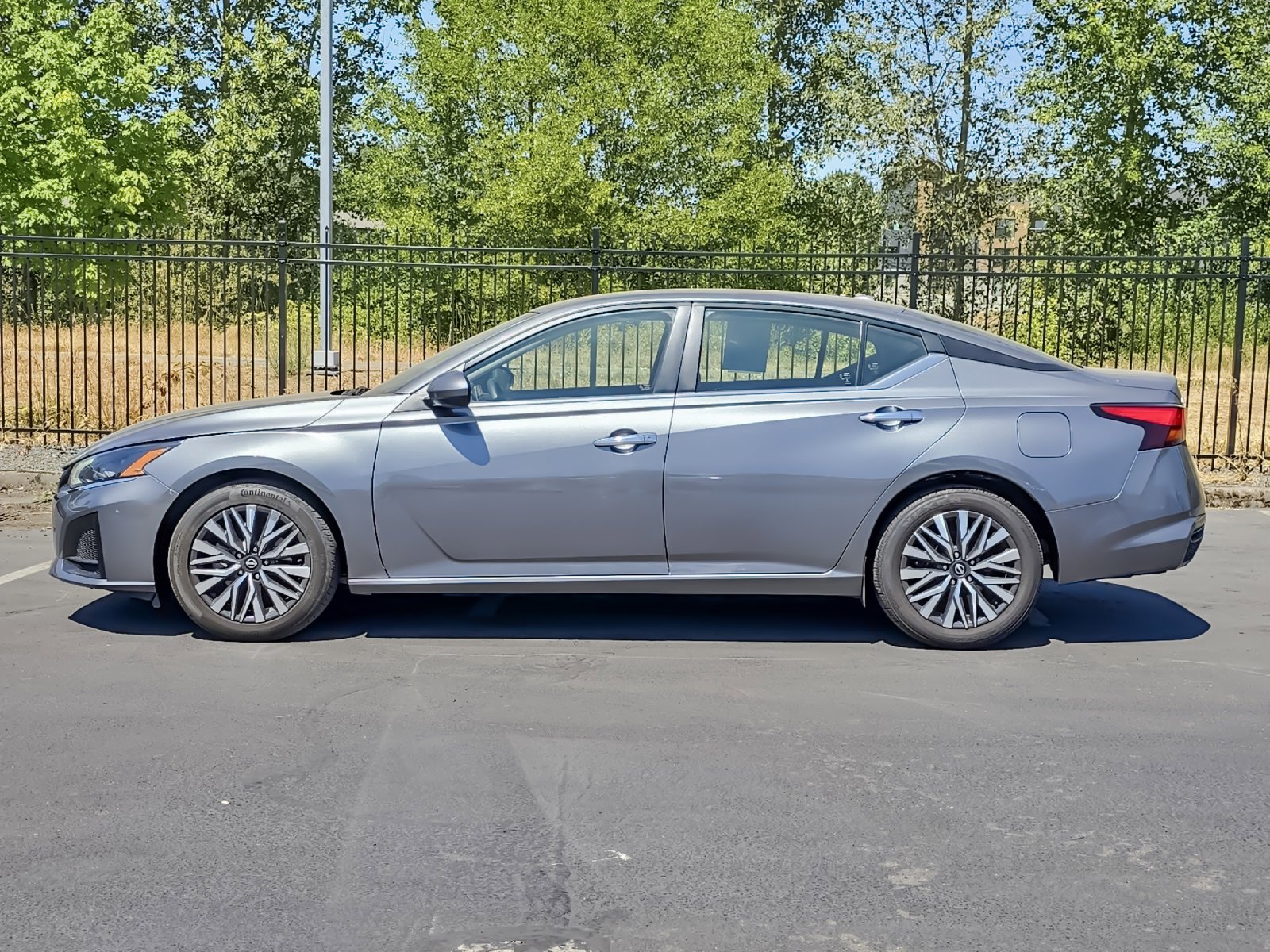 Used 2023 Nissan Altima 2.5 SV image 7