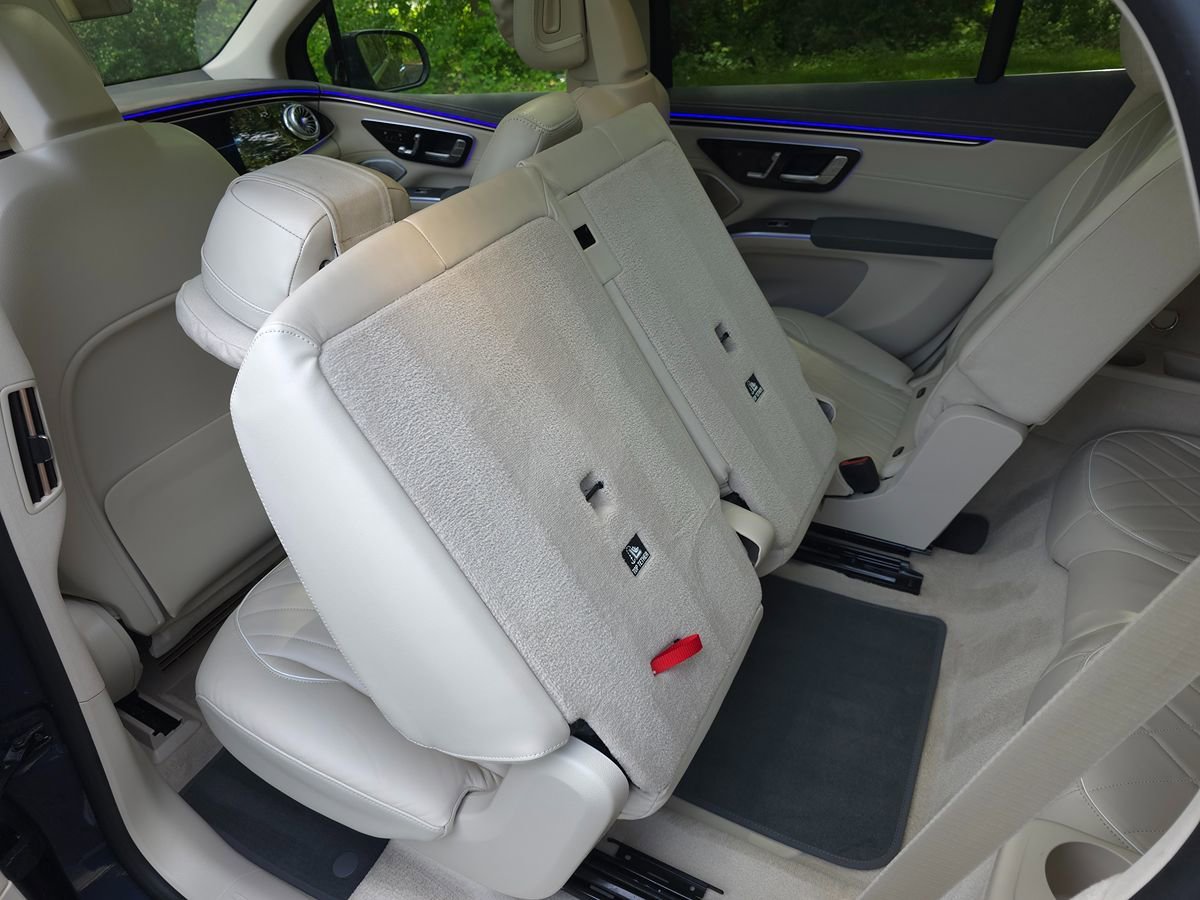 Used 2023 Mercedes-Benz EQS 580 4MATIC SUV image 15