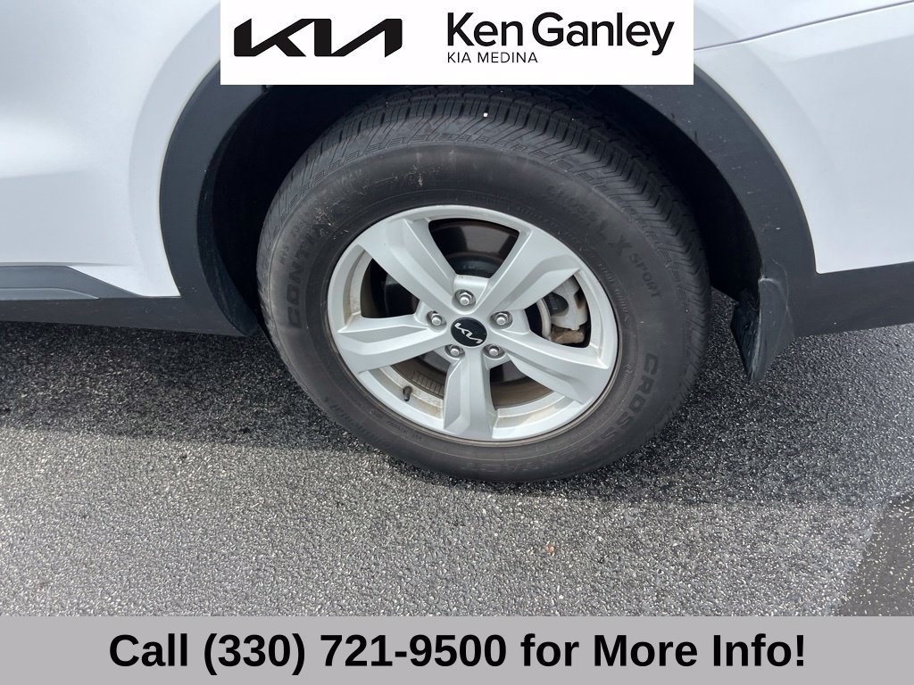 Certified 2026 Kia Sorento LX FWD image 22