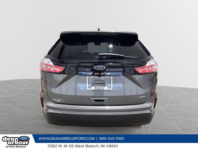 Used 2024 Ford Edge SE image 3