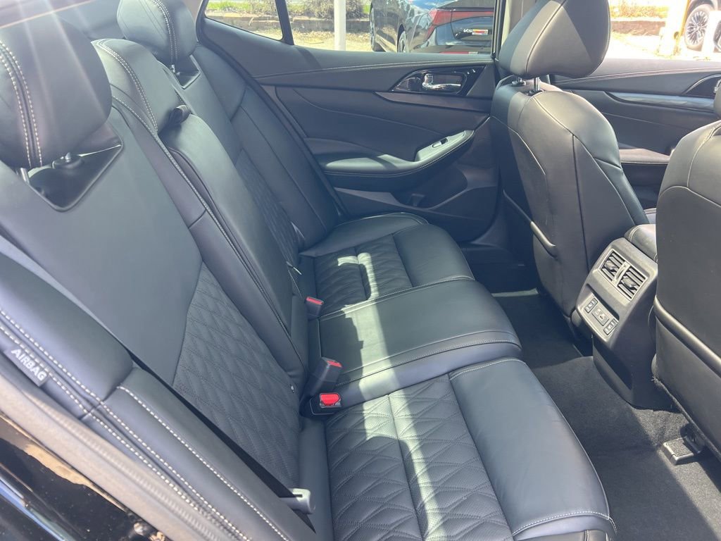 Certified 2023 Nissan Maxima Platinum w/ Sport Mat Group FWD image 14