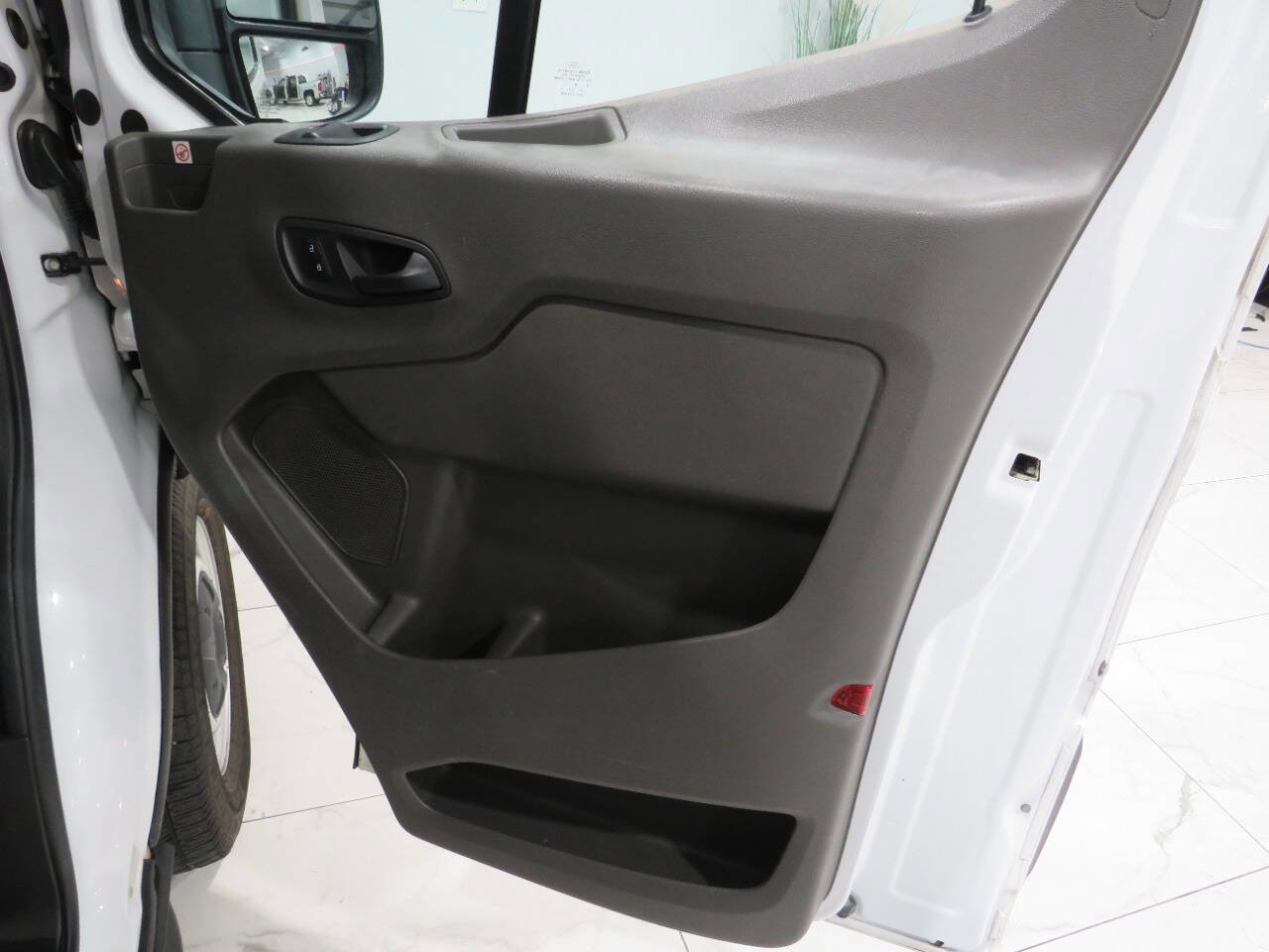 Used 2020 Ford Transit 250 Medium Roof w/ Load Area Protection Package image 27