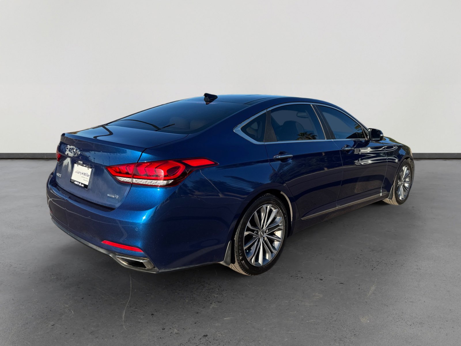 Used 2016 Hyundai Genesis 3.8 w/ Option Group 02 image 5