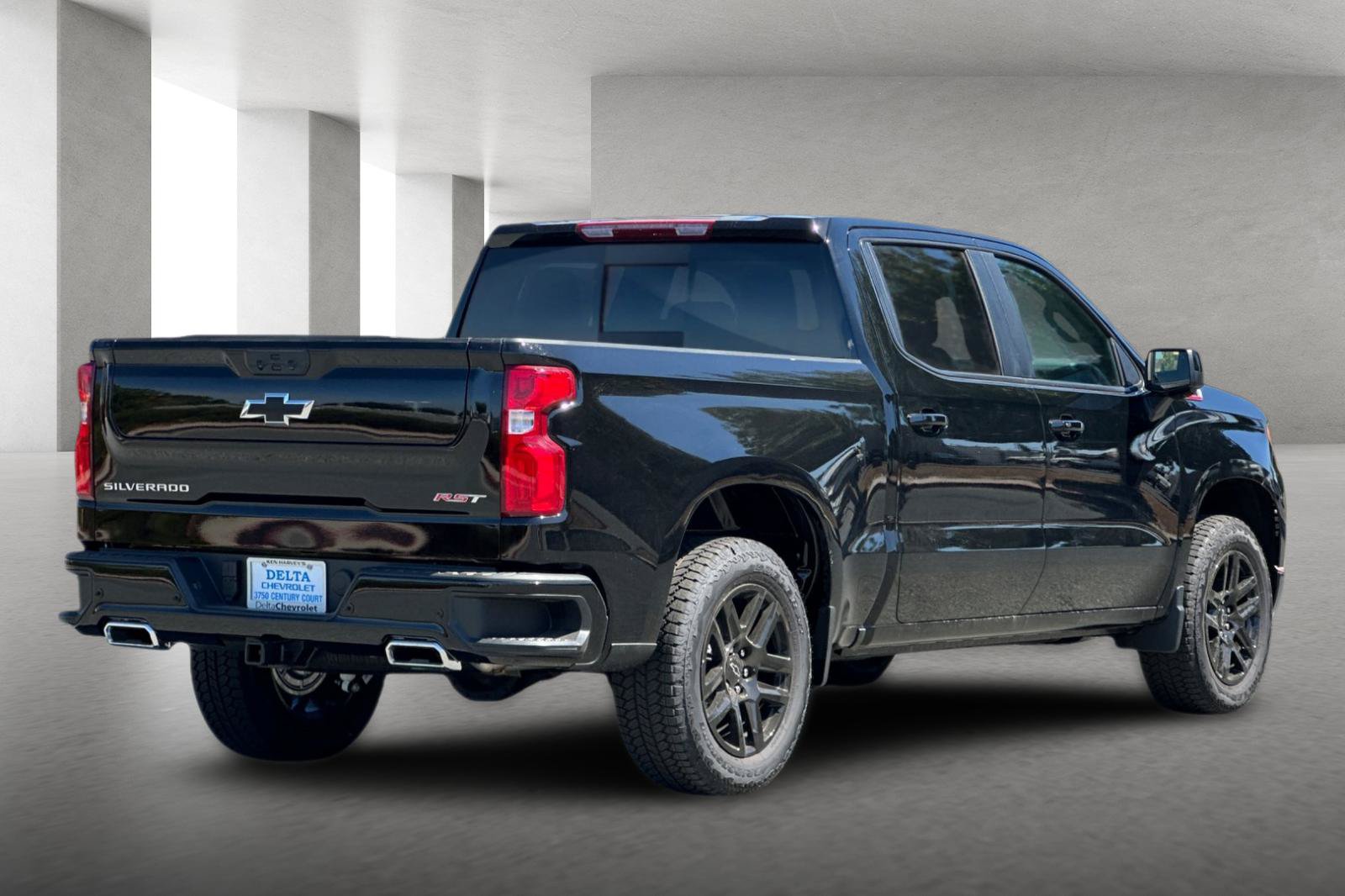 New 2026 Chevrolet Silverado 1500 RST w/ Z71 Off-Road Package AWD/4WD image 4