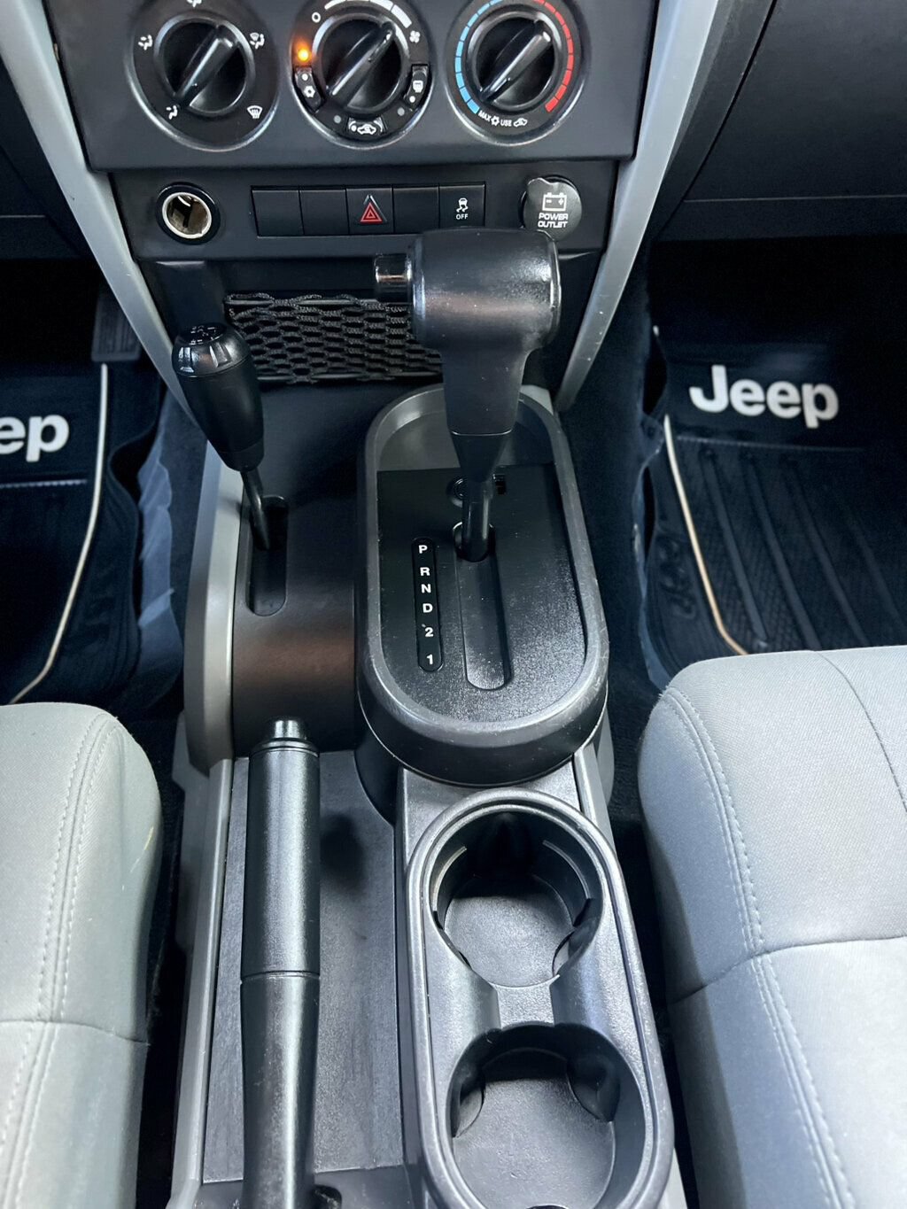 Used 2010 Jeep Wrangler Unlimited Sport AWD/4WD image 17