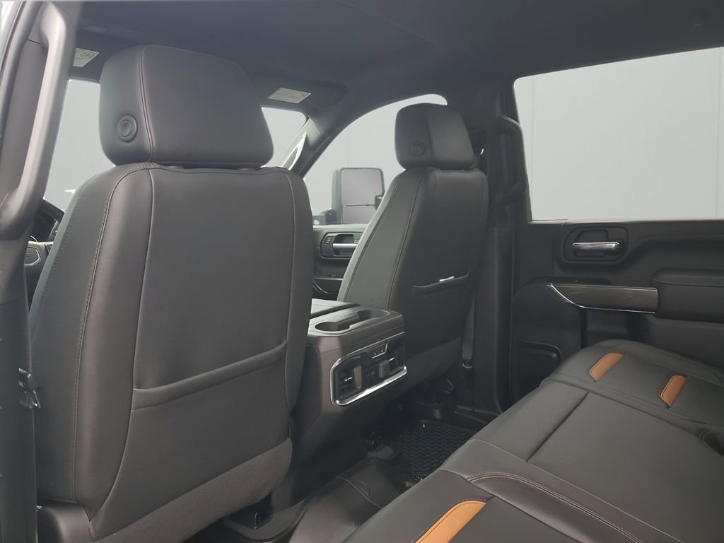 Used 2023 GMC Sierra 2500 AT4 w/ AT4 Preferred Package image 18