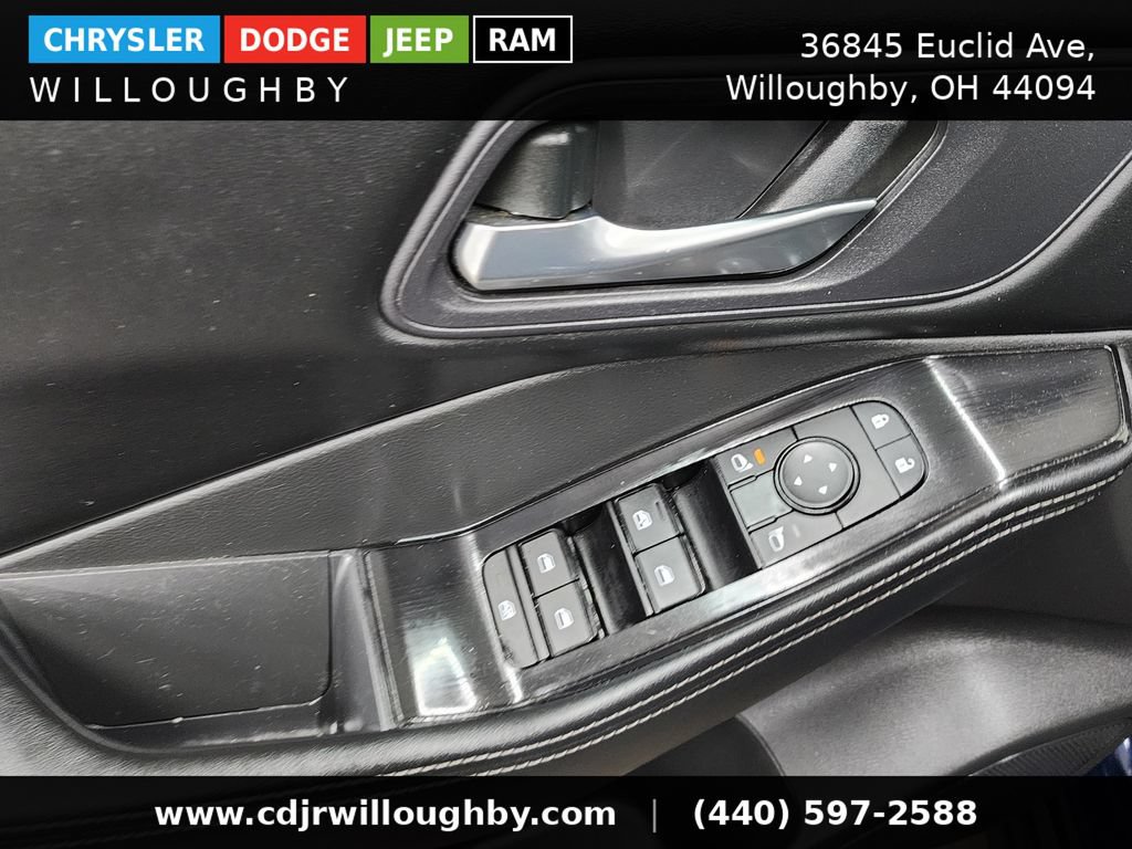 Used 2024 Nissan Rogue SV AWD/4WD image 12